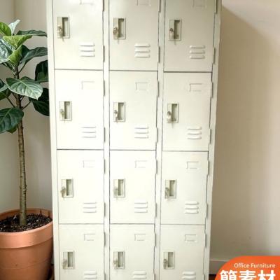 【 二手OA辦公椅 】12人置物櫃 +都有鎖匙 公司置物很好用